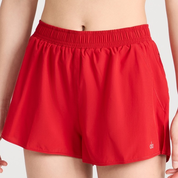 ALO Yoga Pants - Alo Yoga stride shorts red size xs